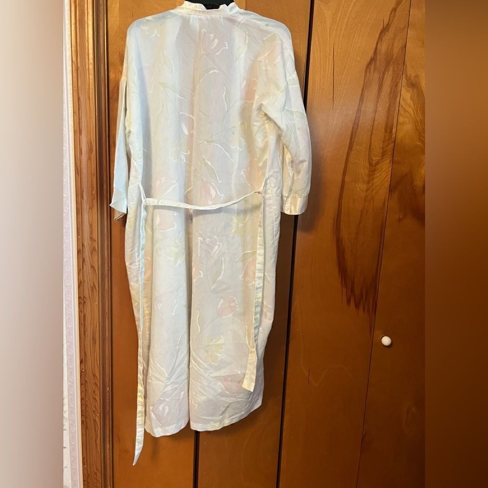 Appel Robe - Picture 3 of 5